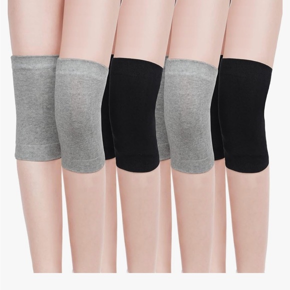 Gino Hinged Knee Brace and Sleeves - Picture 2 of 5